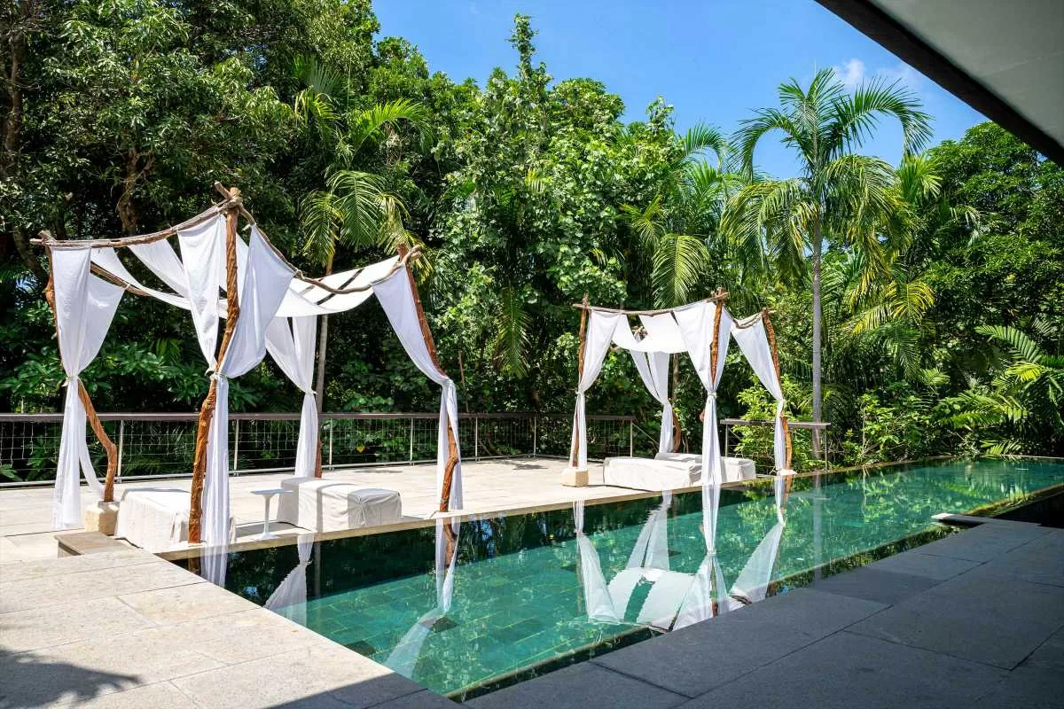 Check in at Glass House, bali wedding package, bali wedding venue, bali destination wedding, bali wedding planner, tirtha bali, wedding venue in bali