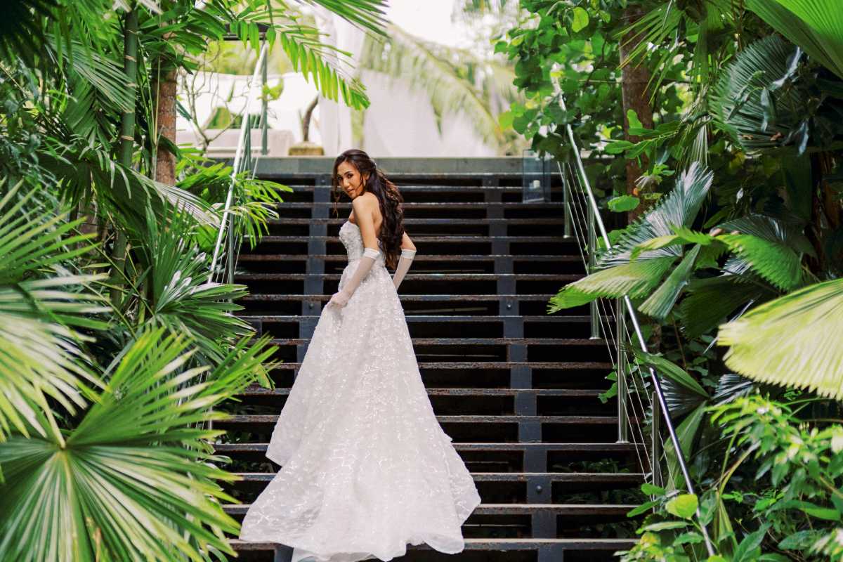 Pre-Ceremony Photo Shoot for Bride, Glass House by Tirtha