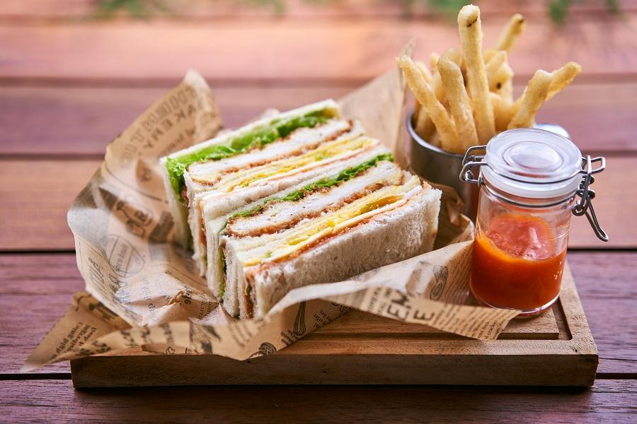 Chicken Cutlet Sandwich, Glass House by Tirtha, wedding villa, bali wedding package, bali wedding venue, bali destination wedding, best wedding venue in bali, Tirtha Bali wedding planner, bali wedding, wedding bali