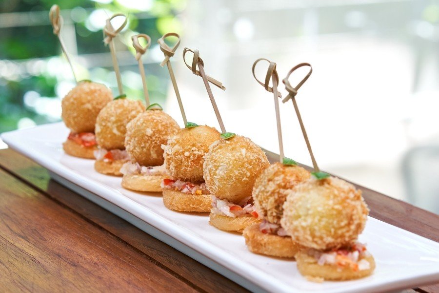 Ayam Suwir Sambal Matah Croquette, canape