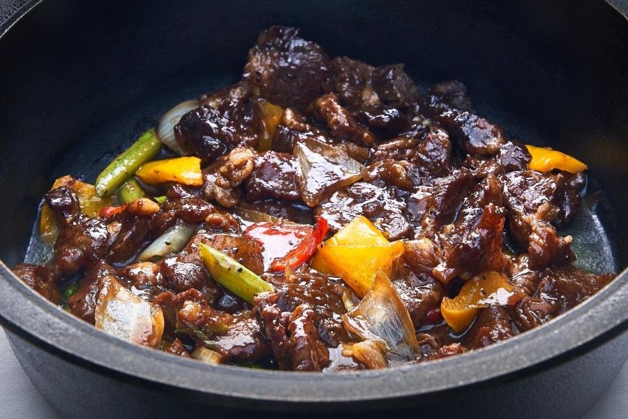 Black Pepper Beef for your Bali destination wedding reception