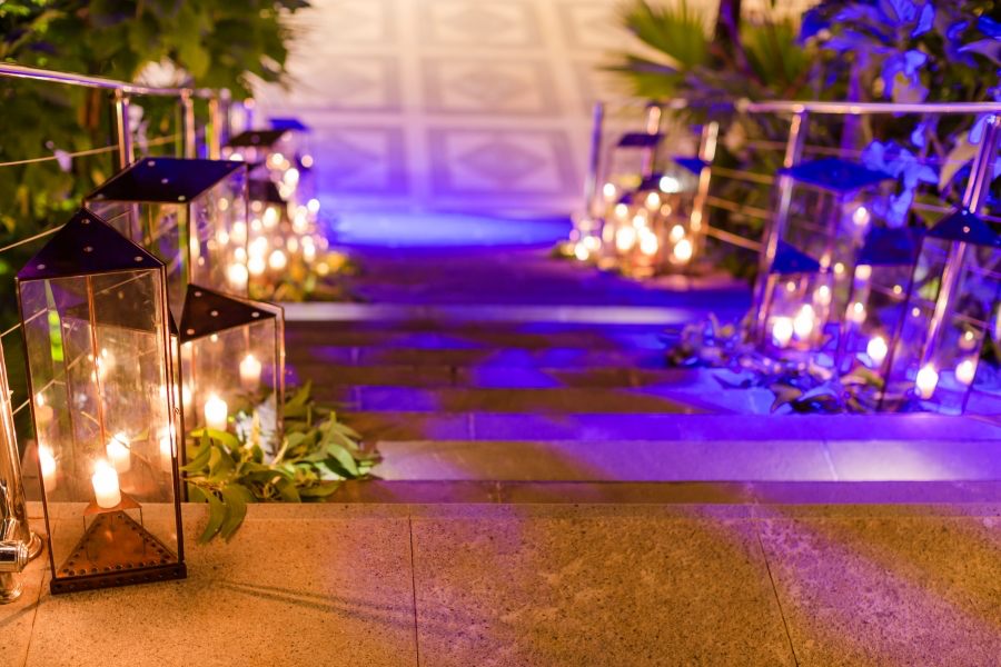 Lanterns to live up the entire ambience of your dream wedding venue in Bali