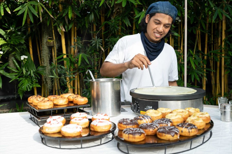 Enjoy Donut & Crepe Station for your wedding reception at the most magical wedding venue in Bali