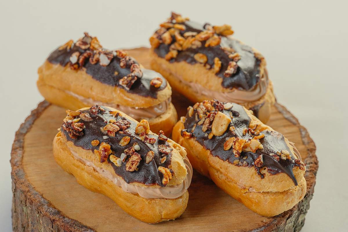 Chocolate Eclair