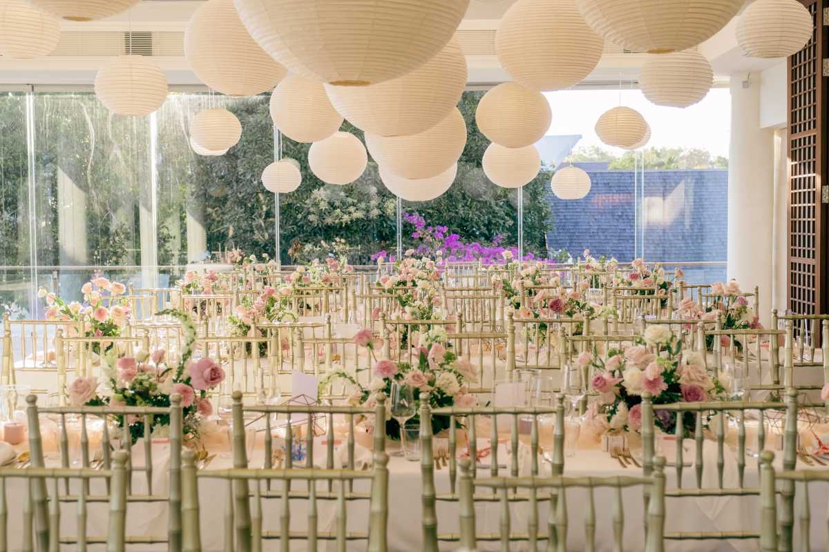 Round Lanterns as beautiful decoration of your wedding venue in Bali