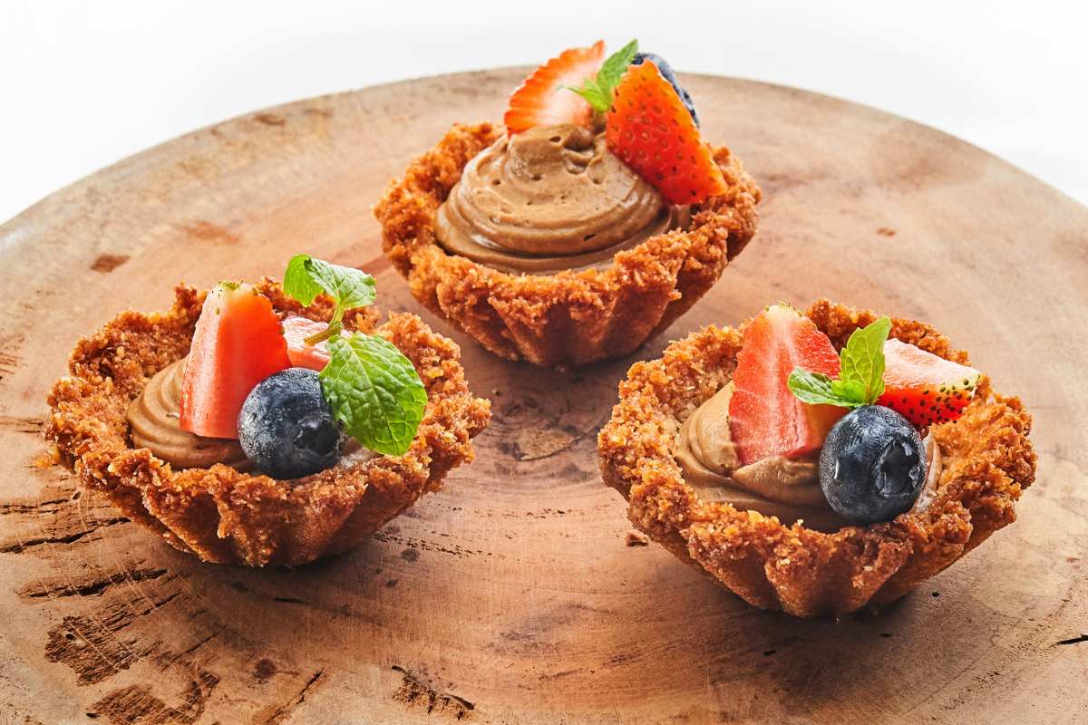 Avocado and Vegan Chocolate Tart