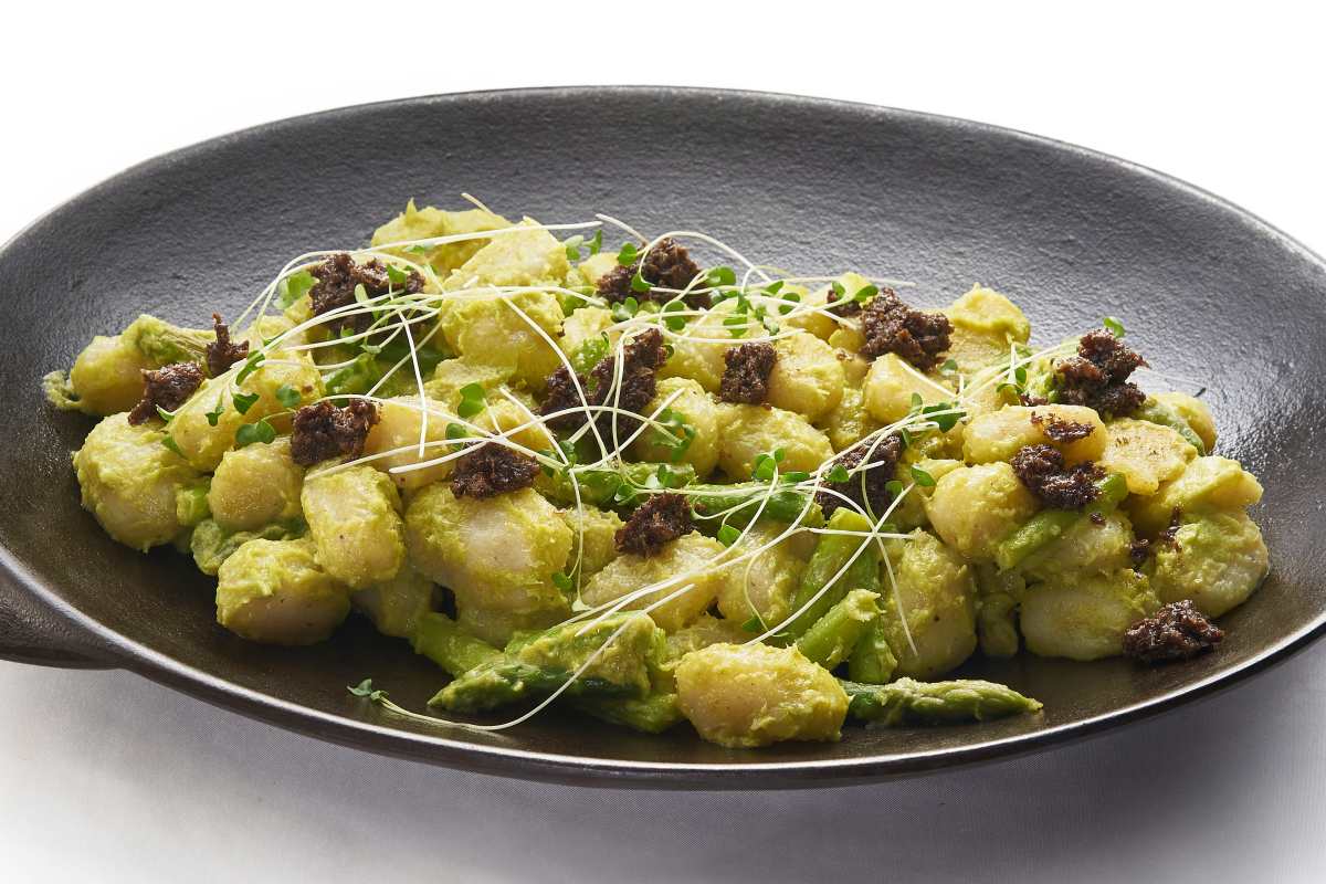 Potato Gnocchi with Green Asparagus