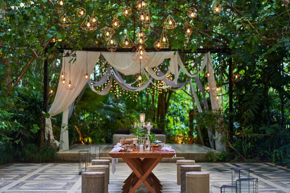 Setup for a welcome dinner at Moonlight Garden by Tirtha Bali.