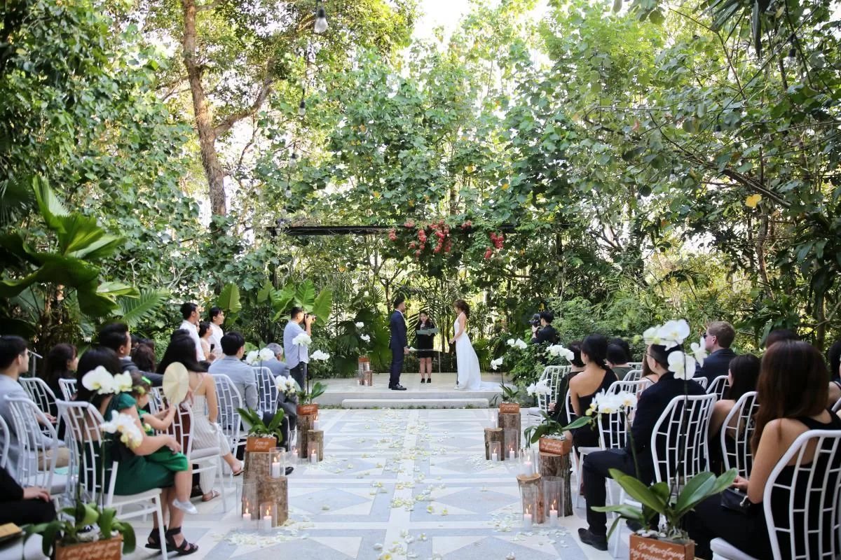bali idyllic wedding venue, Glass House by Tirtha, wedding villa, bali wedding package, bali wedding venue, bali destination wedding, best wedding venue in bali, Tirtha Bali wedding planner, wedding decoration, bali wedding, wedding bali