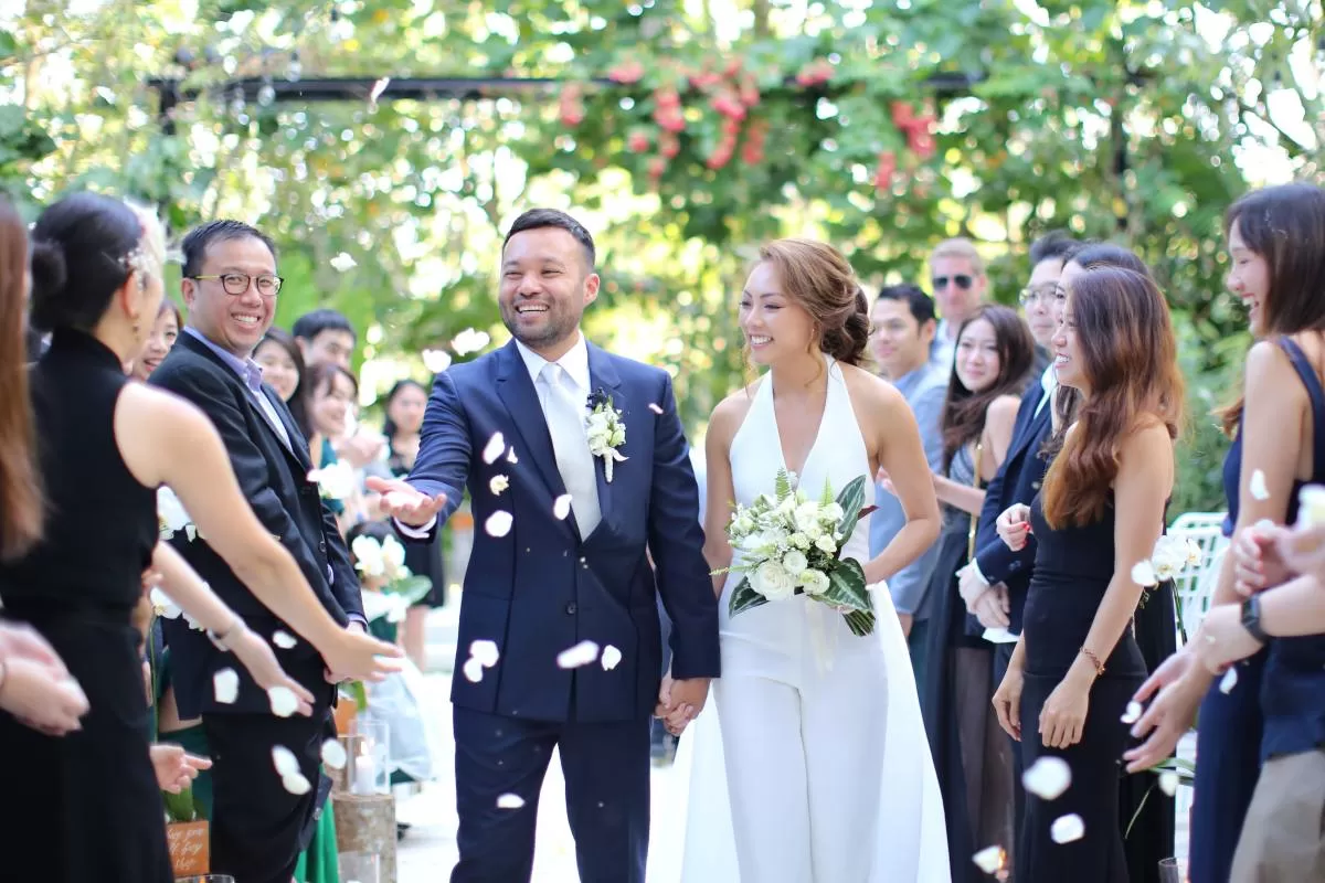 Post Ceremony Photo Shoot, Glass House by Tirtha, wedding villa, bali wedding package, bali wedding venue, bali destination wedding, best wedding venue in bali, Tirtha Bali wedding planner, wedding decoration, bali wedding, wedding bali