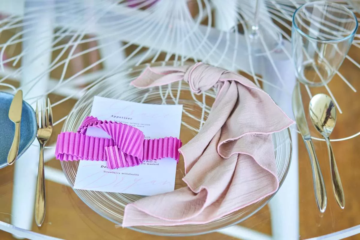 Place Card & Menu Card, intimate decoration, wedding decoration, hanamizuki, bali wedding package, bali wedding venue, bali destination wedding, best wedding venue in bali, Tirtha Bali wedding planner, bali wedding, wedding bali