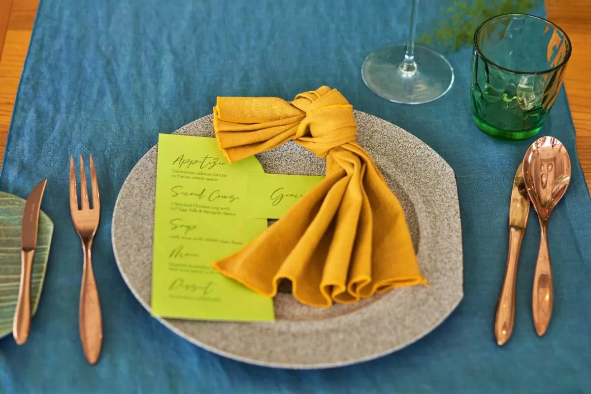 Place Card & Menu Card, intimate decoration, wedding decoration, hanamizuki, bali wedding package, bali wedding venue, bali destination wedding, best wedding venue in bali, Tirtha Bali wedding planner, bali wedding, wedding bali